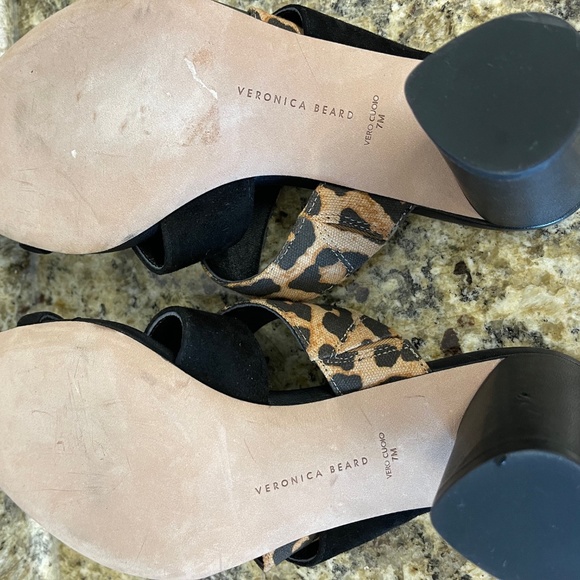 NWOB Veronica Beard Zuri Toe Ring Leopard Black Suede Sandals Heels Size 7M - Picture 10 of 13